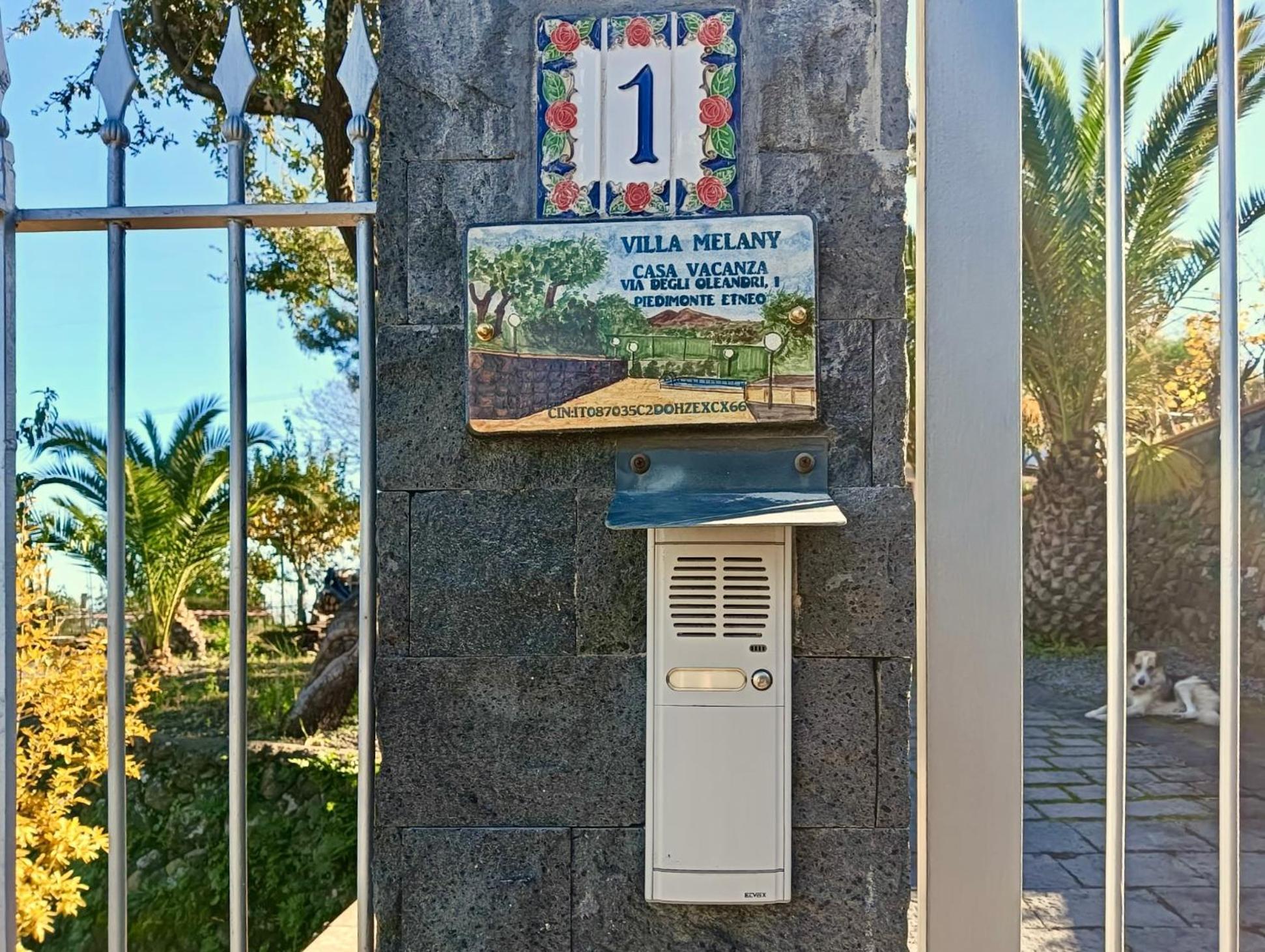 Villa Melany Casa Vacanza Piedimonte Etneo Exteriör bild